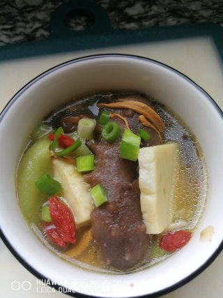 营养早餐系列：菌参鱼豆腐丝瓜汤$奶香玉米饼的做法步骤：16