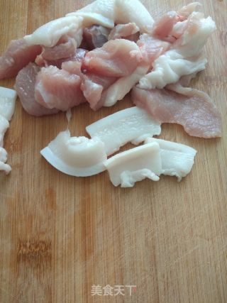 豇豆炒肉的做法步骤：2