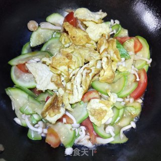 西葫芦炒鸡蛋的做法步骤：11