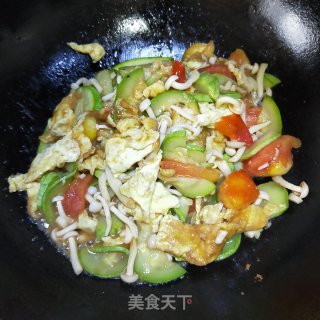 西葫芦炒鸡蛋的做法步骤：13