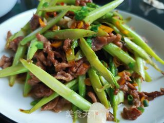 芦笋炒牛肉的做法步骤：11