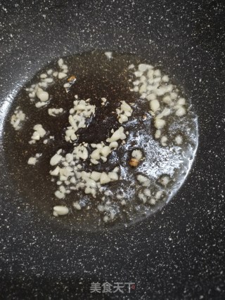 金针菇茭白合炒的做法步骤：1