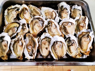 蒜蓉烤生蚝的做法步骤：4