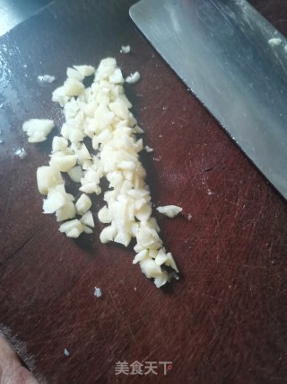 剁椒蒸秋葵的做法步骤：2