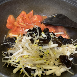 番茄鸡蛋炒杂菌的做法步骤：6