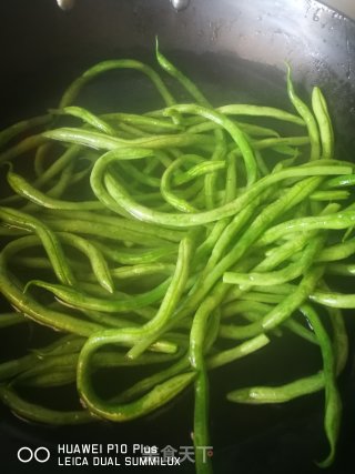 翡翠豆角窝头的做法步骤：4