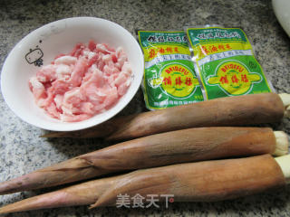 榨菜丝五花肉炒鞭笋的做法步骤：1