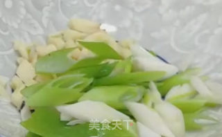 炒干面的做法步骤：1