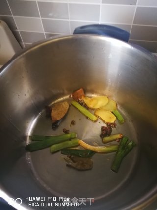 香酥小河鱼的做法步骤：4