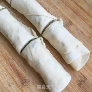 小葱花卷的做法步骤：7