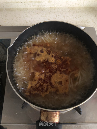 柳州螺蛳粉的做法步骤：4