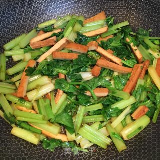 香干炒香芹的做法步骤：4