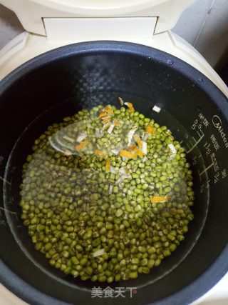 绿豆陈皮糖水的做法步骤：4