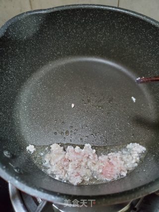 肉末韭菜炒面的做法步骤：4