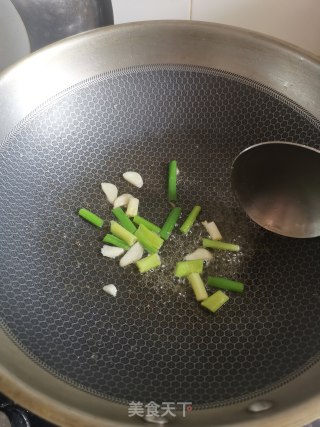 元葱土豆片炒肥牛的做法步骤：7