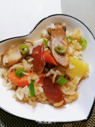 松茸腊肠煲仔饭的做法步骤：10