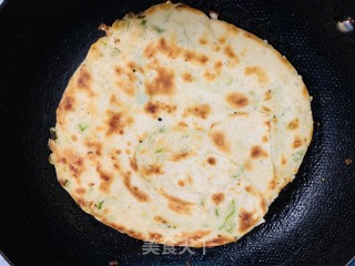 火麻仁油酥葱花饼的做法步骤：10