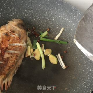 “酸爽开胃美食”酸豆角炖红石斑的做法步骤：7