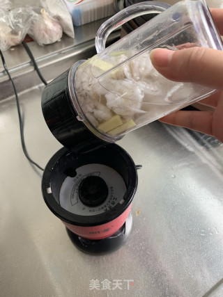 自制鲜虾片的做法步骤：3