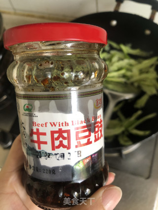 豆豉青椒煸苦瓜的做法步骤：4