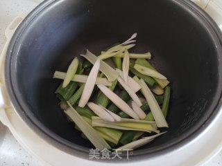 电饭煲焗鸡翅的做法步骤：5