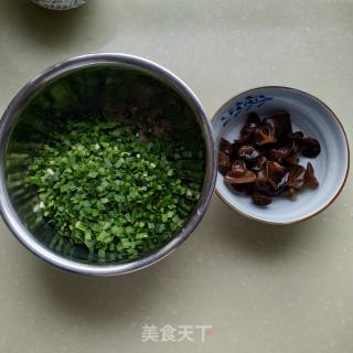 韭菜木耳鸡蛋盒子的做法步骤：3