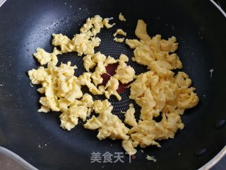 虾仁秋葵炒蛋的做法步骤：7