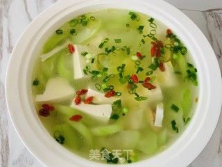 火麻油丝瓜嫩豆腐汤的做法步骤：6