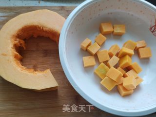 脆皮南瓜的做法步骤：1