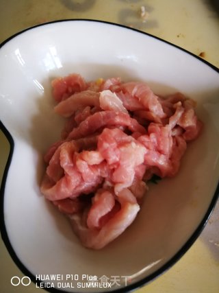 肉丝蒲公英的做法步骤：4