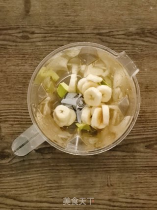 牛油果香蕉奶昔的做法步骤：5