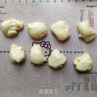 (童年的美好时光)孩子们最爱的毛毛虫面包的做法步骤：6