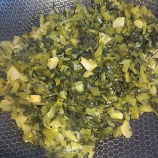 酸菜炒牛肉的做法步骤：4