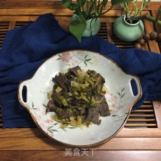 酸菜炒牛肉的做法步骤：8