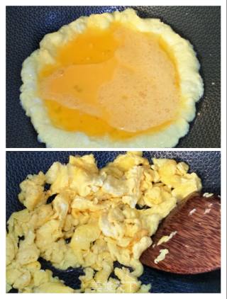 秋葵甜椒银芽炒鸡蛋的做法步骤：5