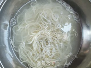 豆角肉末炒面的做法步骤：2