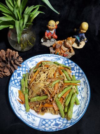 豆角肉末炒面的做法步骤：7