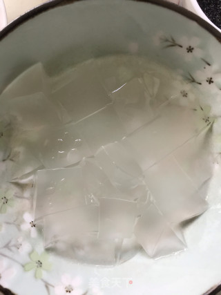 西瓜冰粉的做法步骤：2