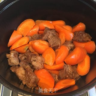胡萝卜炖牛腩的做法步骤：7