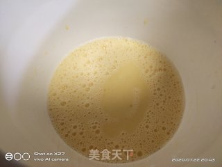 八寸戚风蛋糕的做法步骤：4