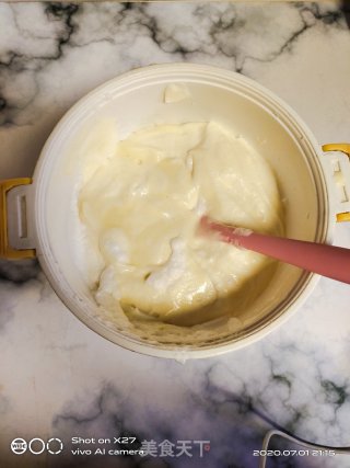 八寸戚风蛋糕的做法步骤：9