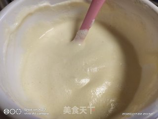 八寸戚风蛋糕的做法步骤：10
