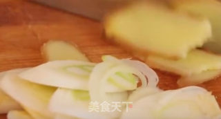 西葫芦炒火腿的做法步骤：2