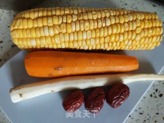竹荪玉米排骨汤的做法步骤：3
