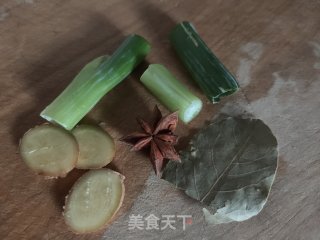 竹荪玉米排骨汤的做法步骤：10