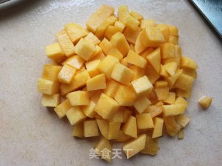 蟠桃水果麦片酸奶碗的做法步骤：3