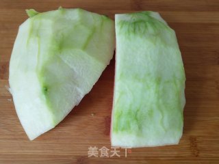 凉拌西瓜皮的做法步骤：2