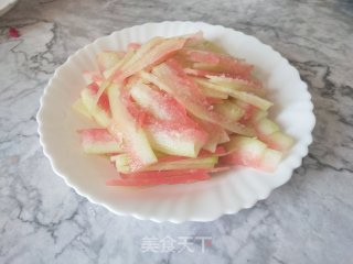 凉拌西瓜皮的做法步骤：4