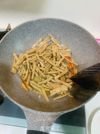 炒素鸡的做法步骤：4