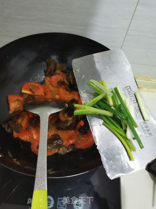 番茄鸡蛋炒木耳的做法步骤：5